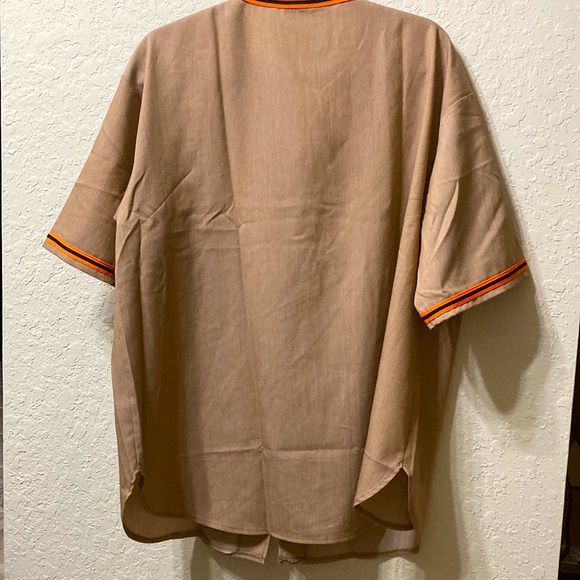 SHEIN California Tan Baseball Jersey (M) - Picture 3 of 3